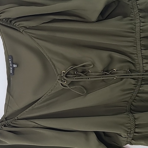 NEW GLORY Women's Green Peasant Blouse Lace Up Front with Bell Sleeves -Size 2X - Picture 2 of 12